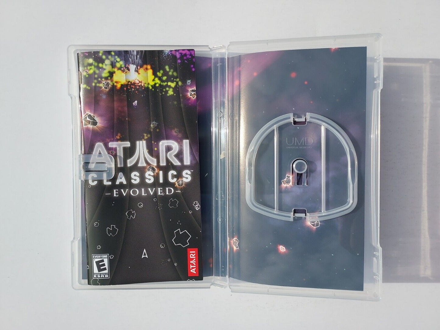 Atari Classics: Evolved Sony PlayStation Portable PSP 2007 Case and instructions