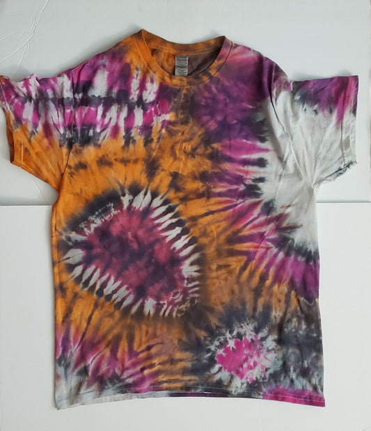 Handmade In UK Tie Dye T-Shirt. Tiger Paws Unisex Large.