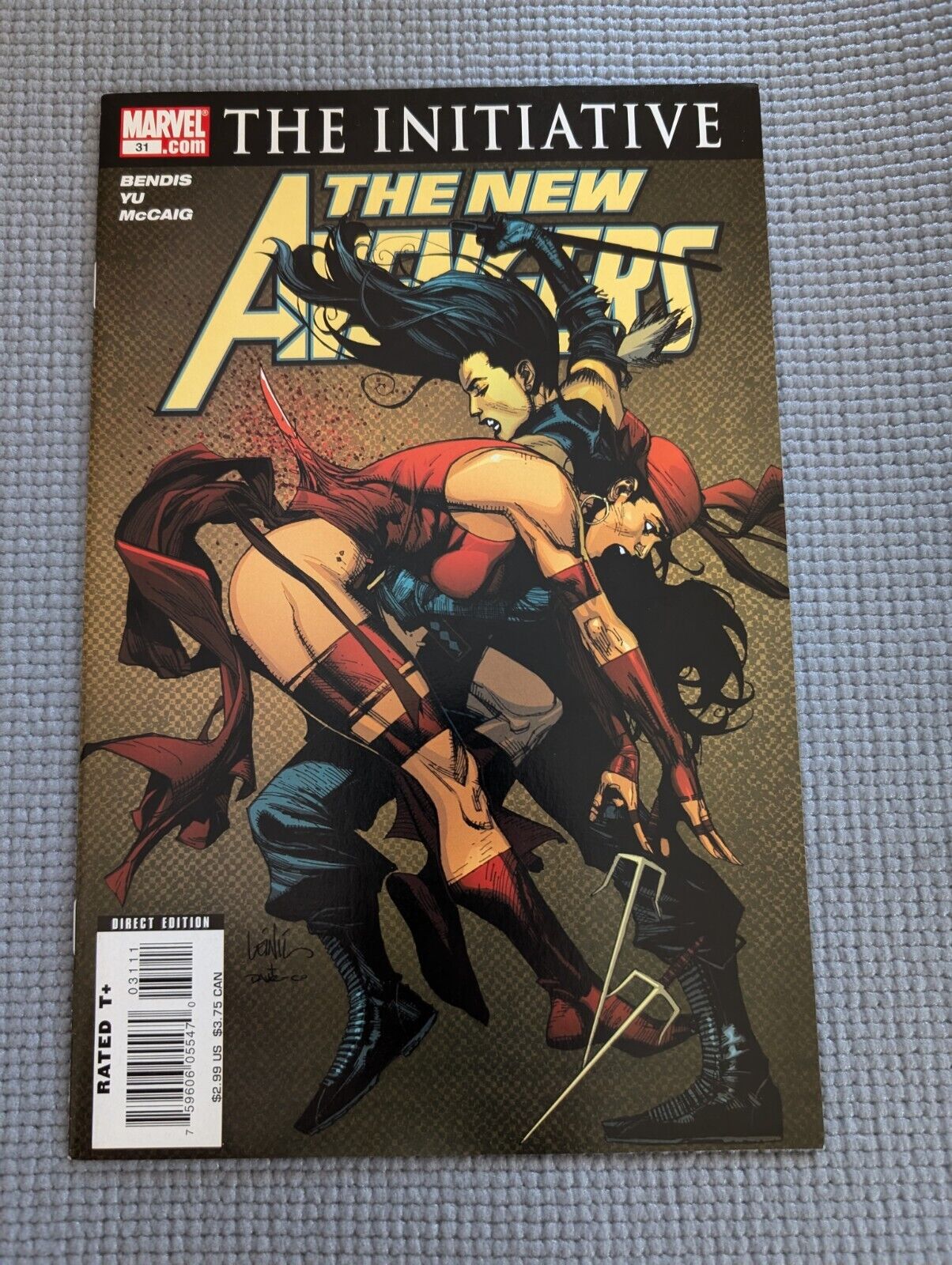 NEW AVENGERS 2007 #31 BENDIS THE INITIATIVE Echo Vs. Electra.