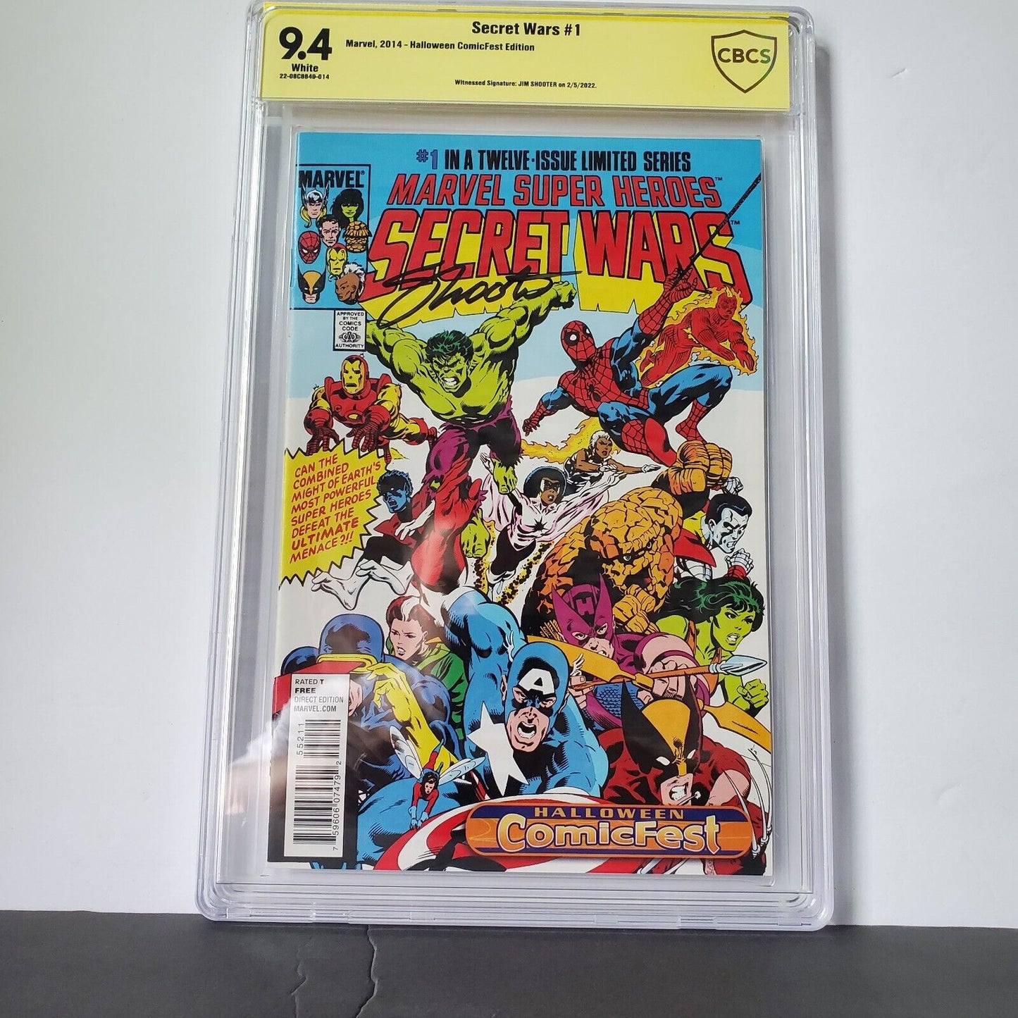 Marvel Super Heroes Secret Wars #1 2014 CBCS 9.4 White, Halloween Collectorfest