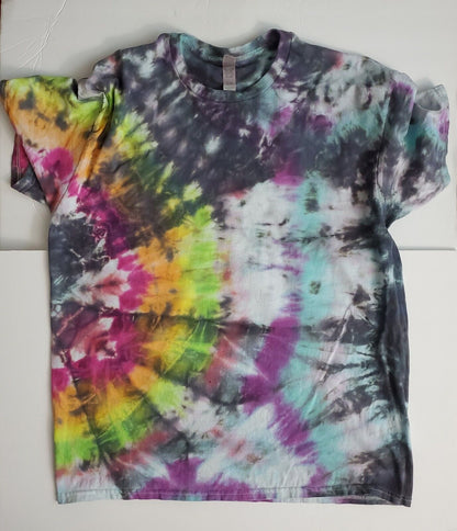 Handmade In UK Tie Dye T-Shirt. Lyrical Starburst Men's Extra Large.