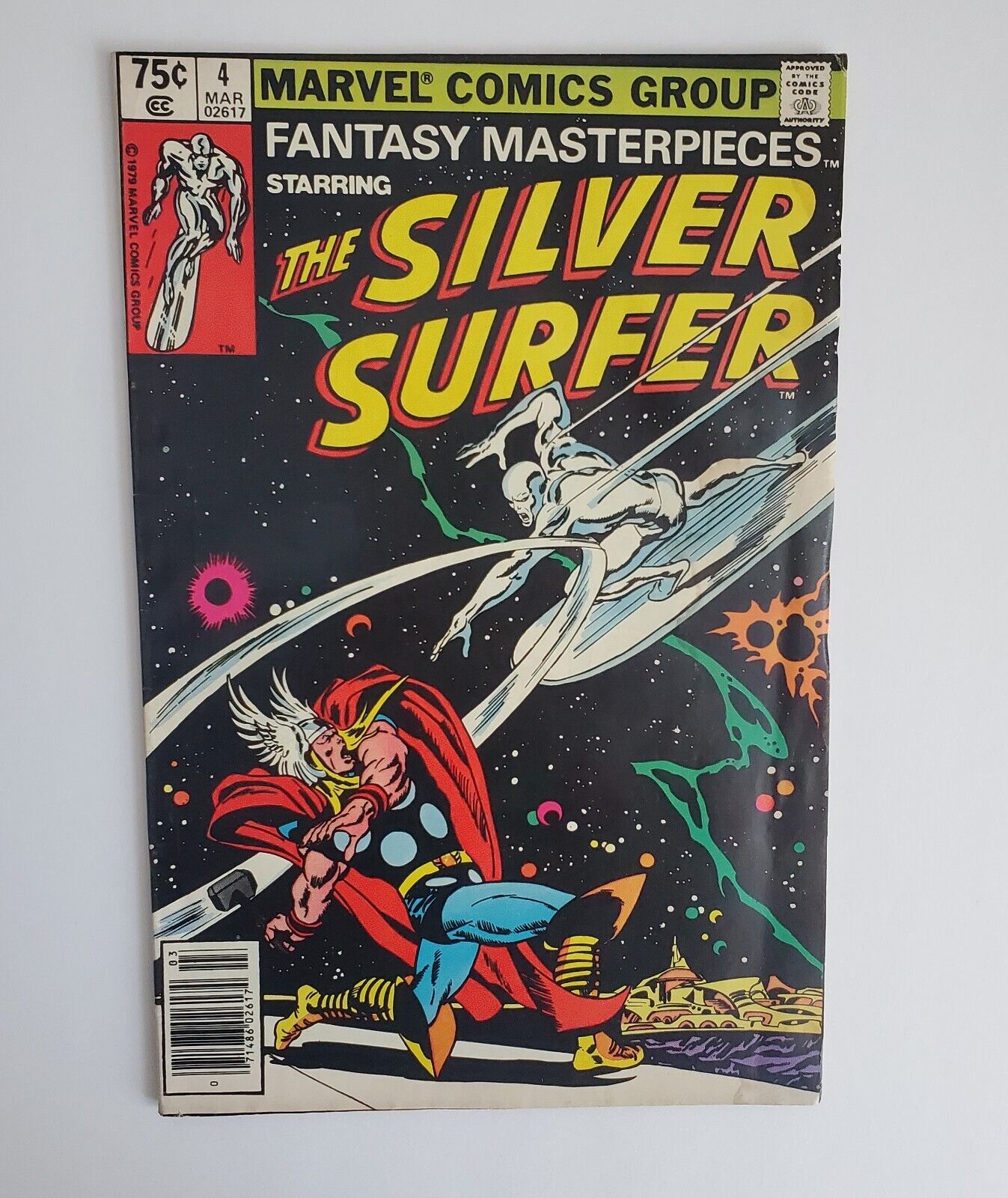 Fantasy Masterpieces # 4 Reprints Silver Surfer # 4 (Surfer vs. Thor) Newsstand