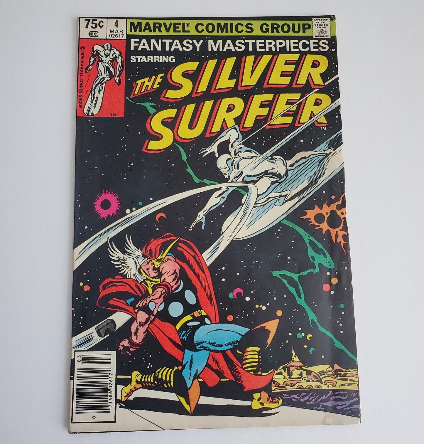 Fantasy Masterpieces # 4 Reprints Silver Surfer # 4 (Surfer vs. Thor) Newsstand