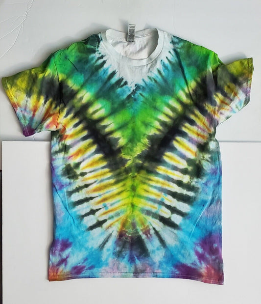 Handmade In The UK Tie Dye T-Shirt. Unisex Dashiki Style T Shirt Medium